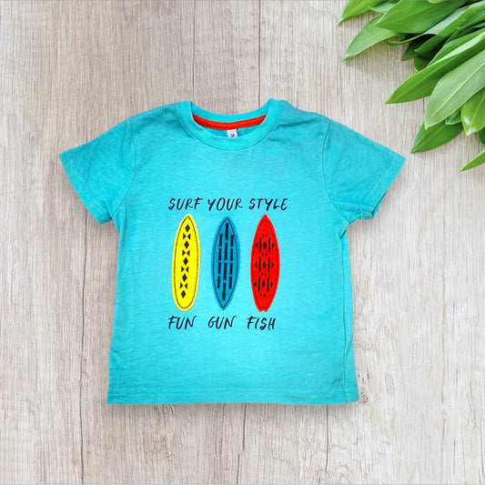T-shirt garçon 3 ans turquoise avec broderies surfs – très bon état