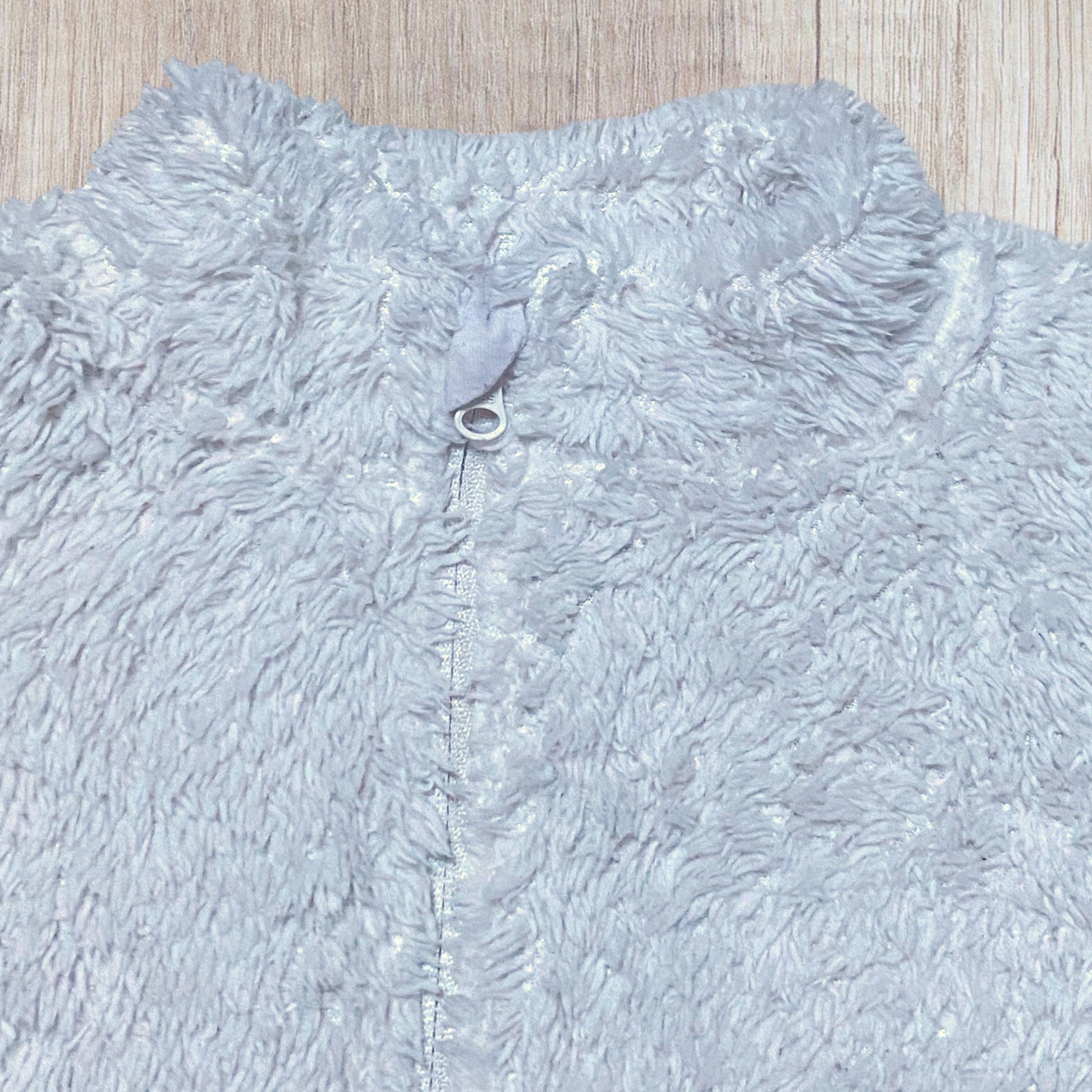 Veste bébé polaire TEX 9 mois blanche uni effet poil avec manches longues et col rond