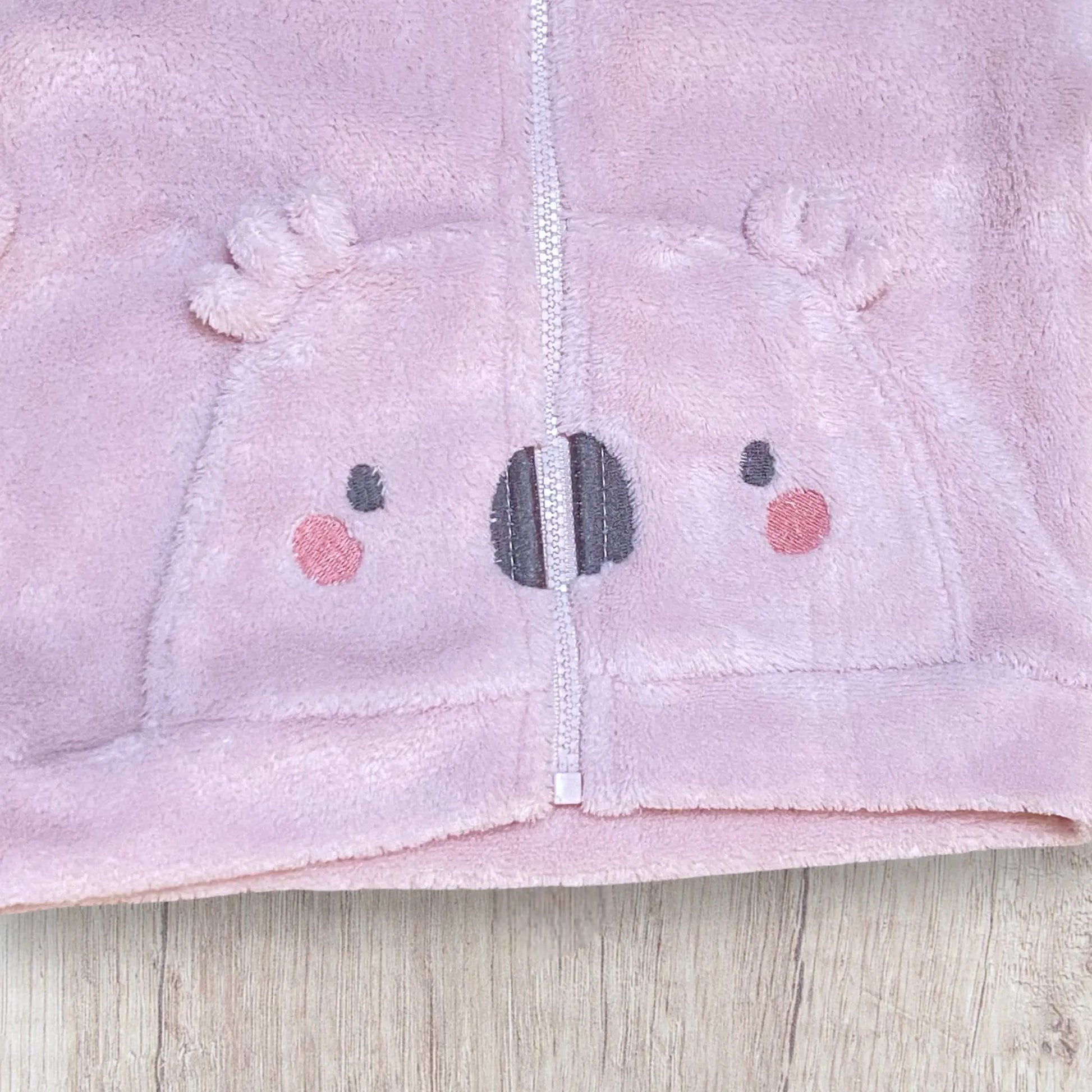 Veste polaire rose bébé fille TEX 12 mois avec motif koala et fermeture zippée.
