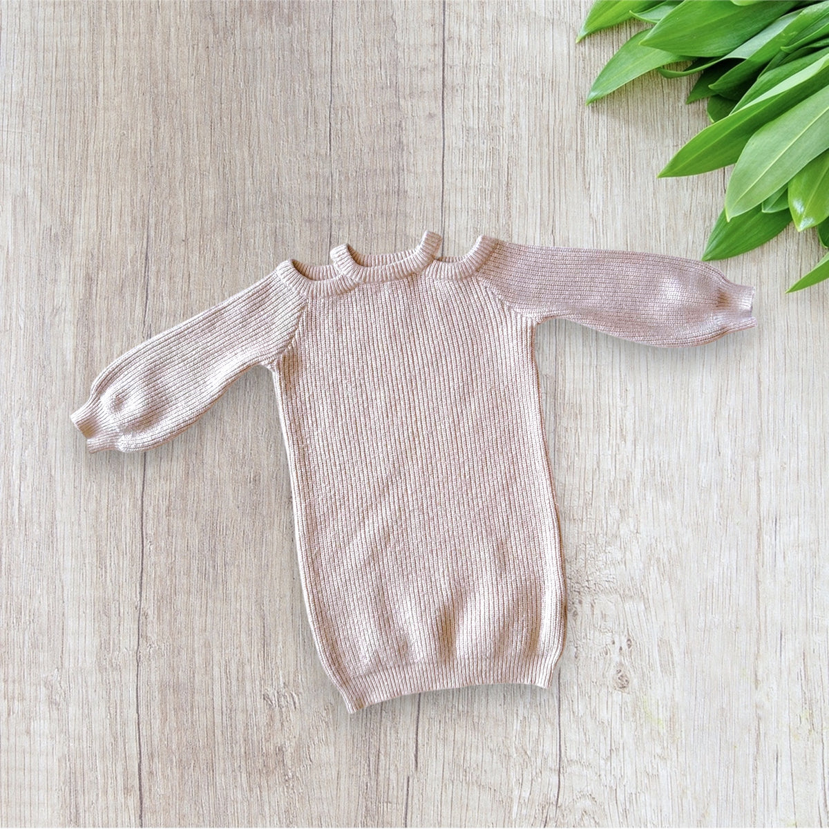 Robe pull fille Shein 6 ans crème en maille côtelée, manches longues et épaules dénudées.